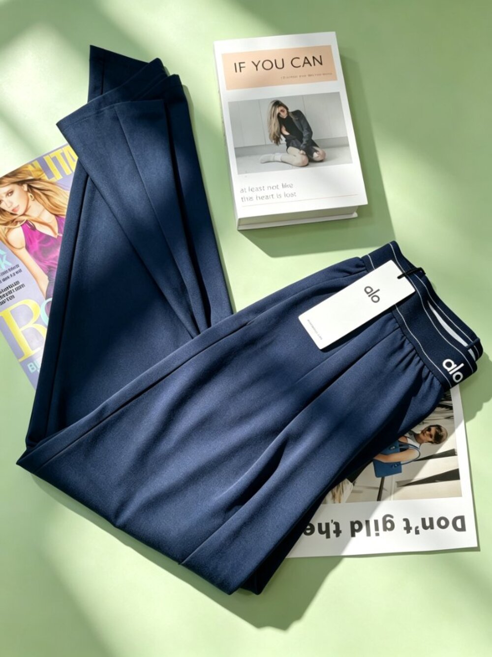 NWT🐋ALO Yoga Navy Suit Up Trouser 30" Inseam🕊️Relaxed Regular Fit - Picture 8 of 13